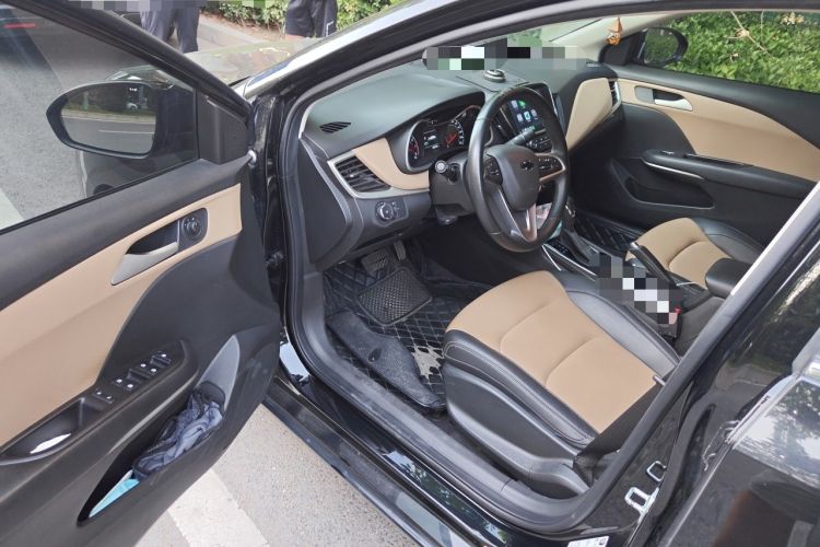 Used Chevrolet Monza 2020 320 Automatic Enjoyment Edition Driver Seat