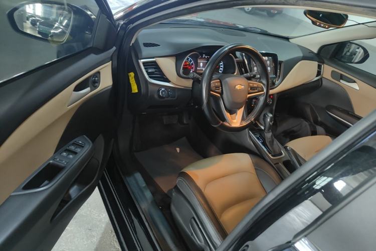 Used Chevrolet Monza 2020 320 Automatic Enjoyment Edition Driver Seat