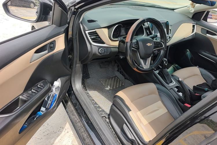 Used Chevrolet Monza 2020 320 Automatic Enjoyment Edition Driver Seat