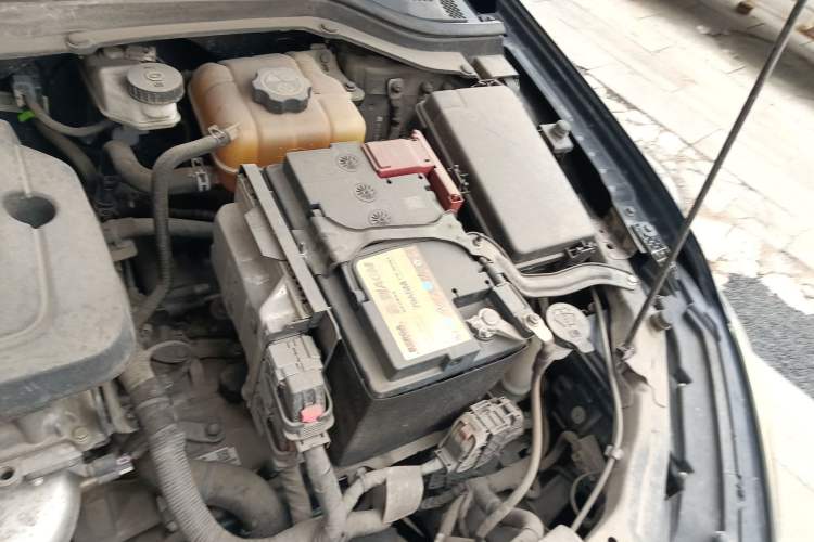 Used Chevrolet Monza 2020 320 Automatic Enjoyment Edition Engine Bay Left