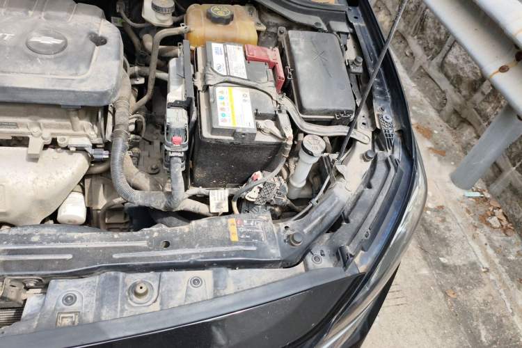 Used Chevrolet Monza 2020 320 Automatic Enjoyment Edition Engine Bay Left