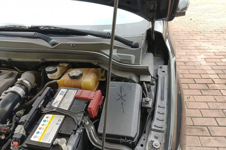 Used Chevrolet Monza 2020 Light Hybrid RS 330T Automatic Comfort Edition Engine Bay Left