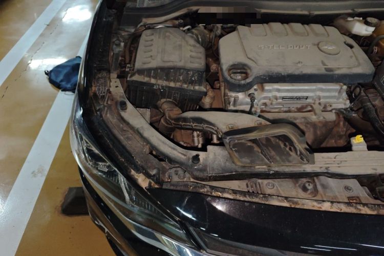 Used Chevrolet Monza 2020 320 Automatic Enjoyment Edition Engine Bay Right
