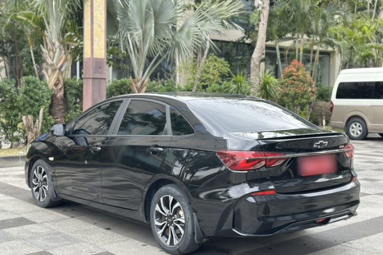 Used Chevrolet Monza 2020 Light Hybrid RS 330T Automatic Comfort Edition Exterior 4