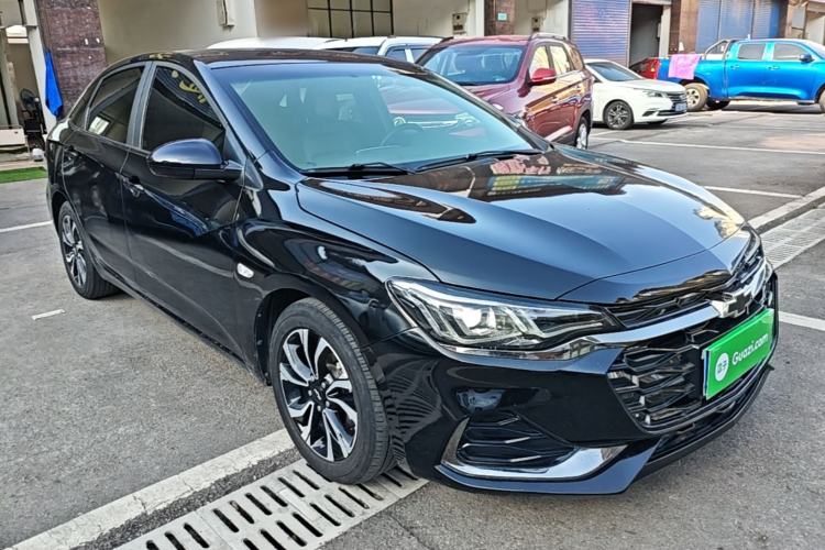 Used Chevrolet Monza 2020 Light Hybrid RS 330T Automatic Comfort Edition Front Right 45 Deg