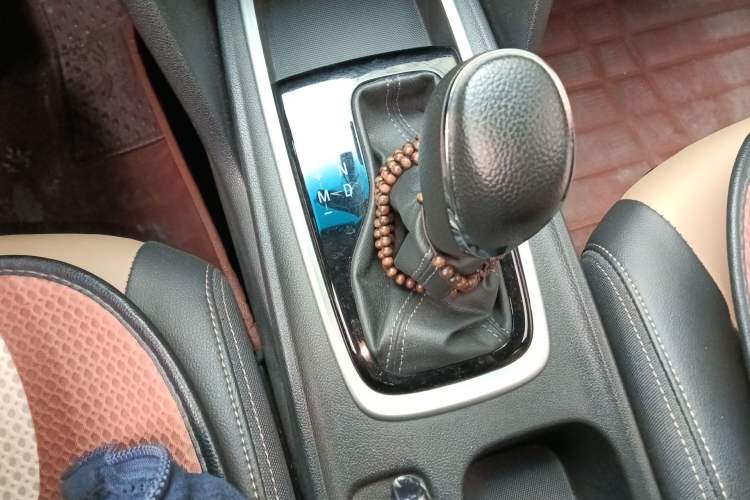 Used Chevrolet Monza 2020 320 Automatic Enjoyment Edition Gear Lever