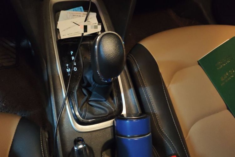 Used Chevrolet Monza 2020 320 Automatic Enjoyment Edition Gear Lever