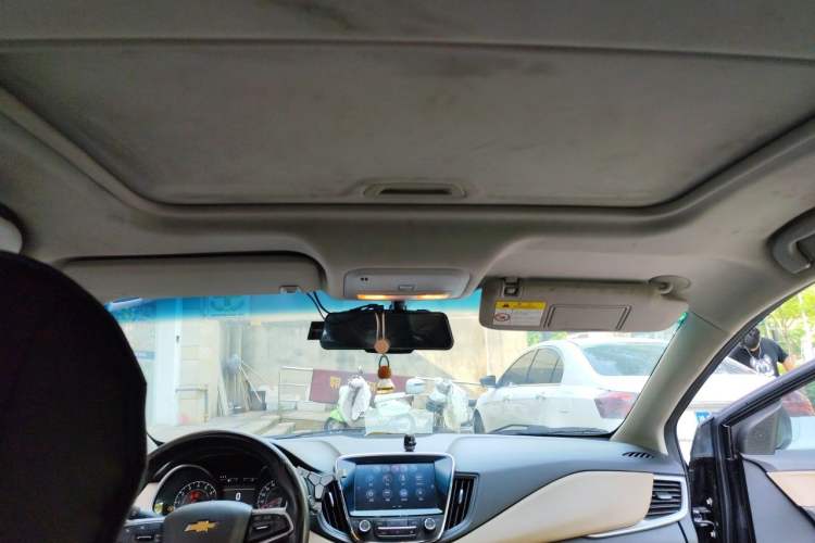 Used Chevrolet Monza 2020 320 Automatic Enjoyment Edition Headliner