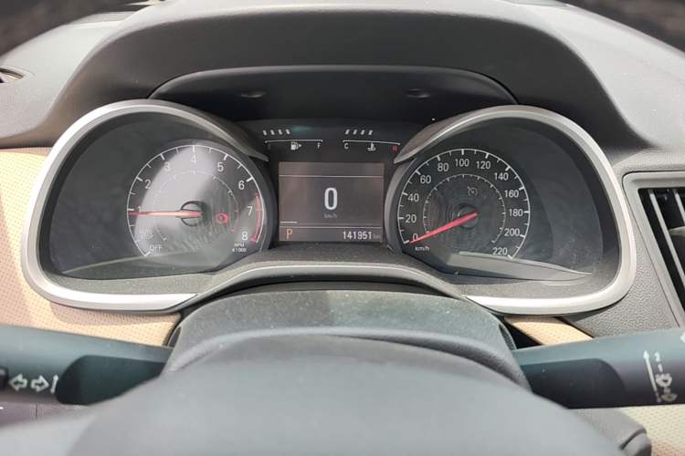 Used Chevrolet Monza 2020 320 Automatic Enjoyment Edition Instrument Cluster