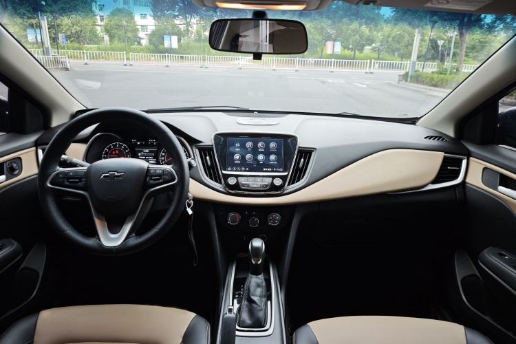 Used Chevrolet Monza 2020 320 Automatic Enjoyment Edition Interior 2