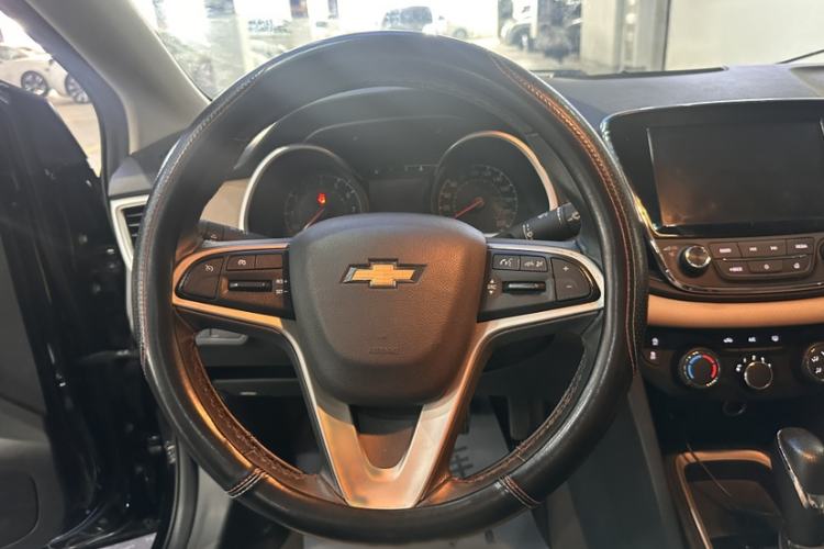 Used Chevrolet Monza 2020 320 Automatic Enjoyment Edition Interior 6