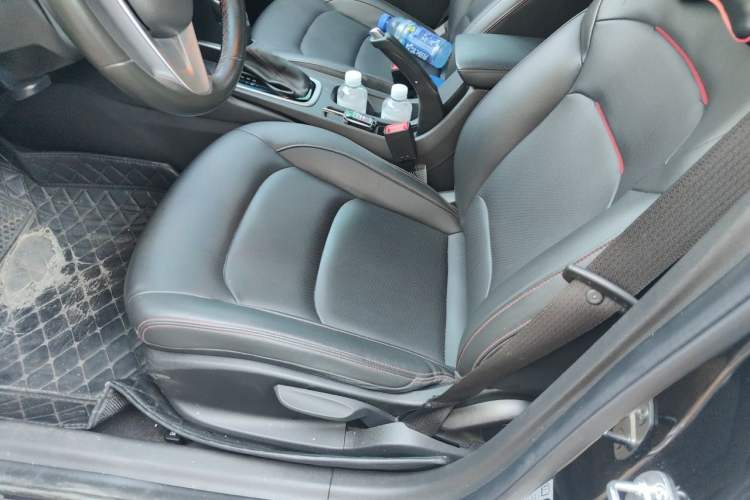 Used Chevrolet Monza 2020 Light Hybrid RS 330T Automatic Comfort Edition Left Front Seat