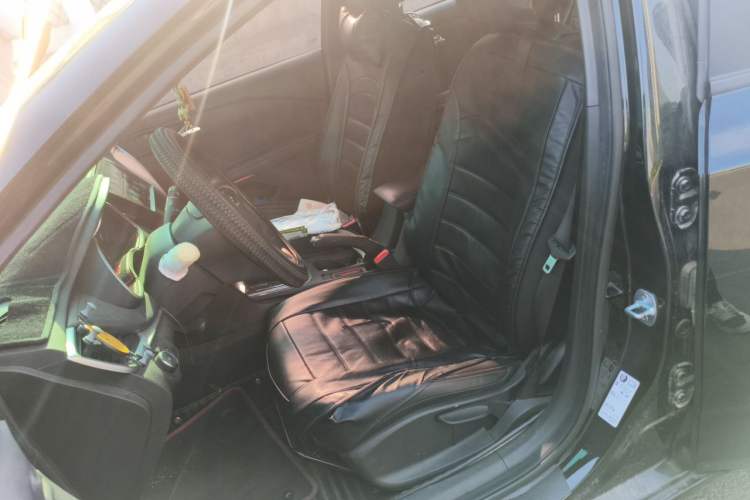 Used Chevrolet Monza 2020 Light Hybrid RS 330T Automatic Comfort Edition Left Front Seat
