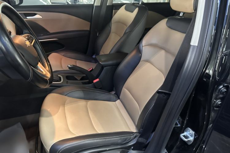 Used Chevrolet Monza 2020 320 Automatic Enjoyment Edition Left Front Seat