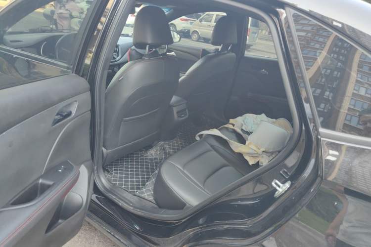 Used Chevrolet Monza 2020 Light Hybrid RS 330T Automatic Comfort Edition Left Rear Seat