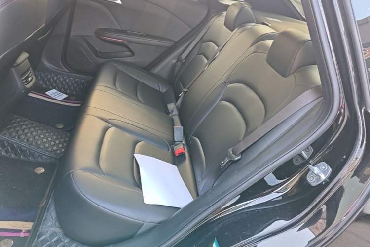 Used Chevrolet Monza 2020 Light Hybrid RS 330T Automatic Comfort Edition Left Rear Seat