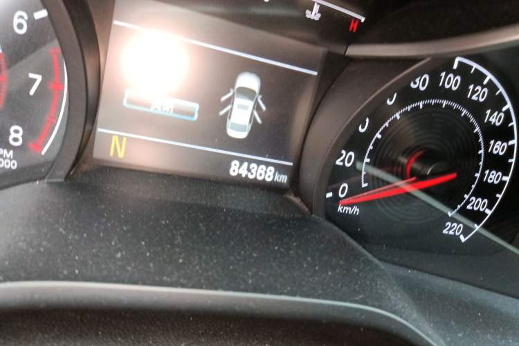 Used Chevrolet Monza 2020 320 Automatic Enjoyment Edition Odometer Close Up