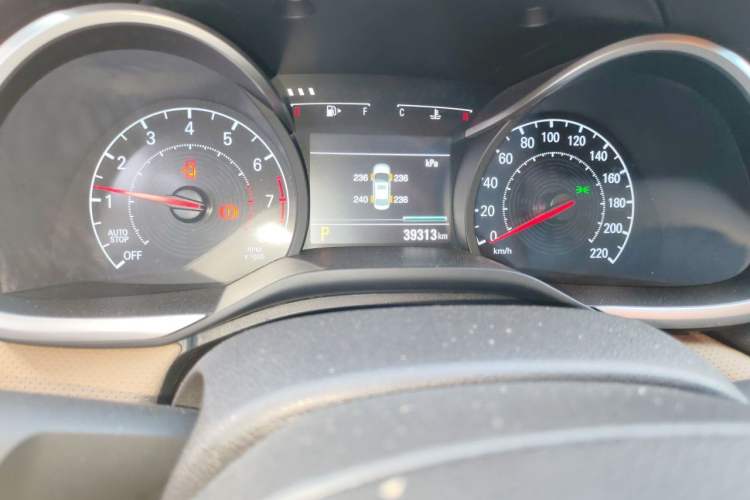 Used Chevrolet Monza 2020 320 Automatic Enjoyment Edition Odometer Close Up