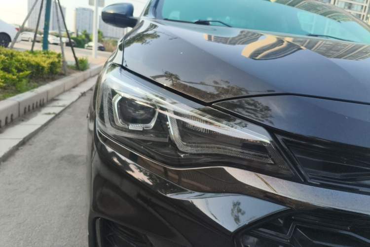 Used Chevrolet Monza 2020 Light Hybrid RS 330T Automatic Comfort Edition Right Front Headlight