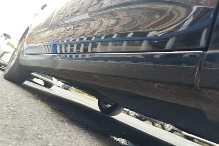 Used Chevrolet Monza 2020 320 Automatic Enjoyment Edition Right Side Sill