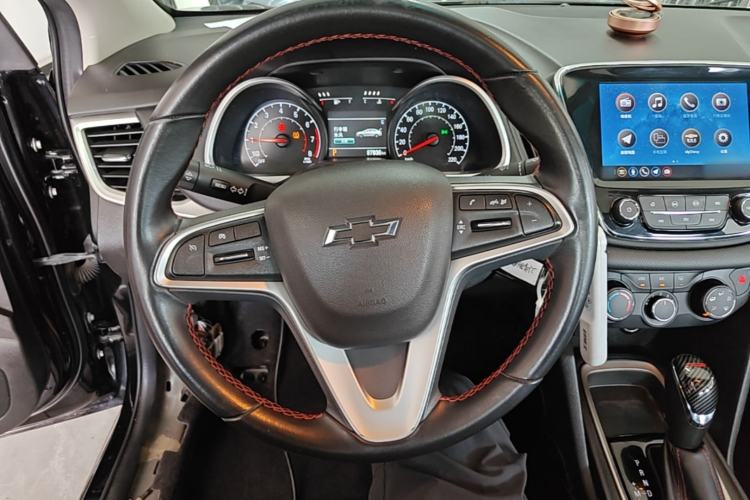 Used Chevrolet Monza 2020 Light Hybrid Redline 320T Dual-Clutch Thrilling Edition Steering Wheel