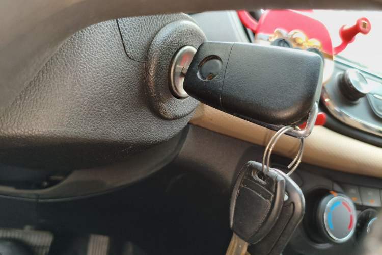 Used Chevrolet Monza 2020 320 Automatic Enjoyment Edition Vehicle Key