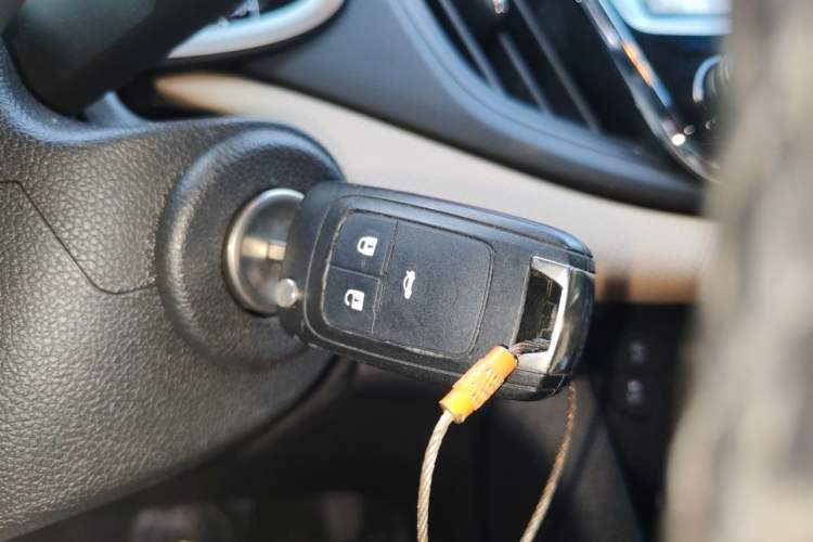 Used Chevrolet Monza 2020 320 Automatic Enjoyment Edition Vehicle Key