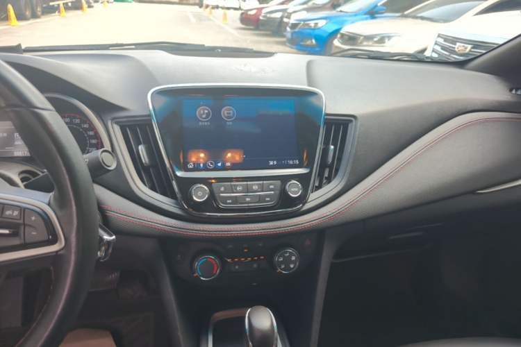 Used Chevrolet Monza 2020 Light Hybrid RS 330T Automatic Comfort Edition Audio And AC Panel