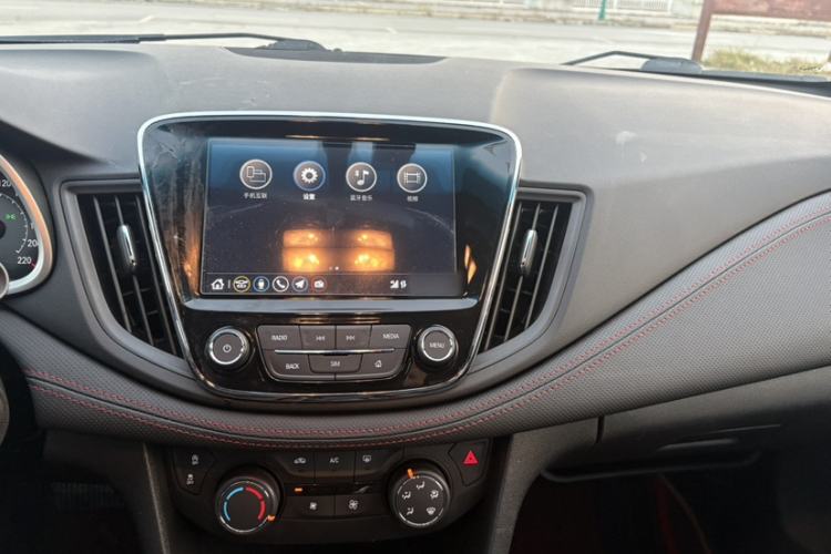 Used Chevrolet Monza 2020 Light Hybrid RS 330T Automatic Comfort Edition Audio And AC Panel