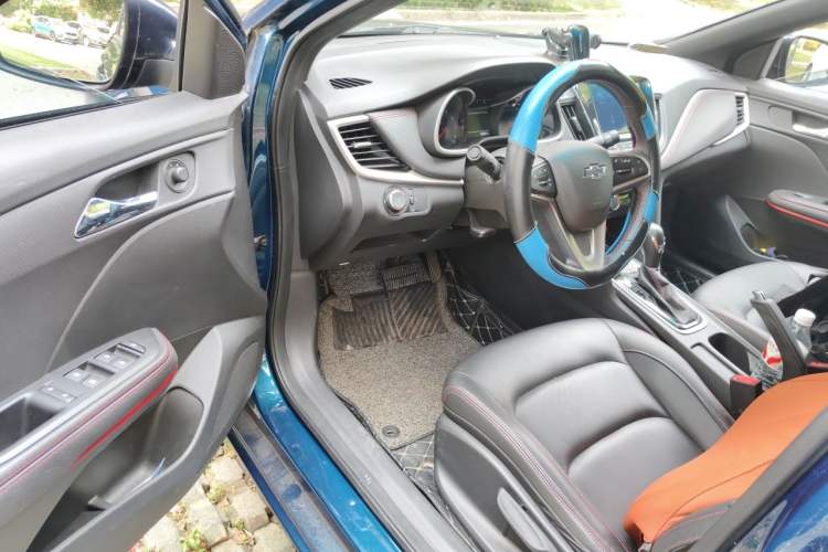 Used Chevrolet Monza 2020 Light Hybrid RS 330T Automatic Comfort Edition Driver Seat
