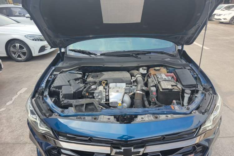 Used Chevrolet Monza 2020 Light Hybrid RS 330T Automatic Comfort Edition Engine Bay