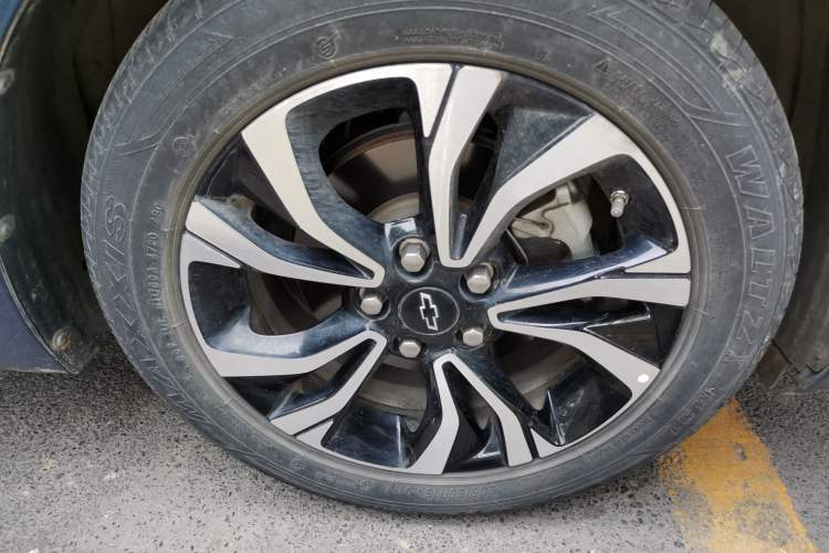 Used Chevrolet Monza 2020 Light Hybrid RS 330T Automatic Comfort Edition Exterior 1