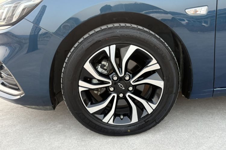 Used Chevrolet Monza 2020 Light Hybrid RS 330T Automatic Comfort Edition Exterior 2