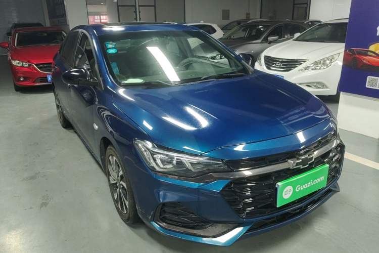 Used Chevrolet Monza 2020 Light Hybrid RS 330T Automatic Comfort Edition Front Right 45 Deg