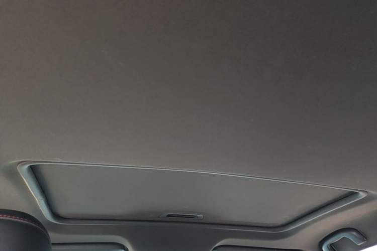 Used Chevrolet Monza 2020 Light Hybrid RS 330T Automatic Comfort Edition Headliner