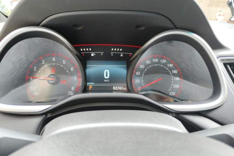 Used Chevrolet Monza 2020 Light Hybrid RS 330T Automatic Comfort Edition Instrument Cluster