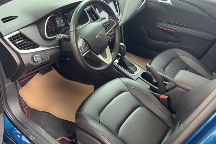 Used Chevrolet Monza 2020 Light Hybrid RS 330T Automatic Comfort Edition Interior 1