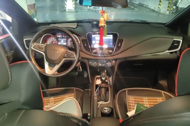 Used Chevrolet Monza 2020 Light Hybrid RS 330T Automatic Comfort Edition Interior 2