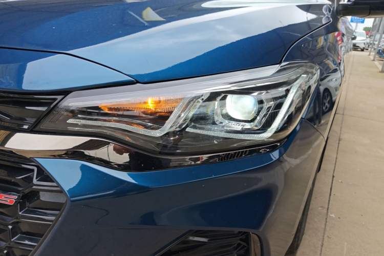 Used Chevrolet Monza 2020 Light Hybrid RS 330T Automatic Comfort Edition Left Front Headlight