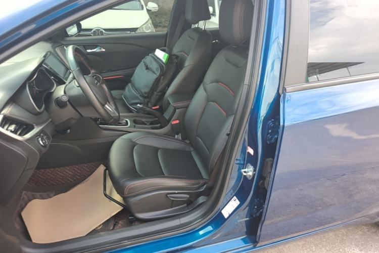 Used Chevrolet Monza 2020 Light Hybrid RS 330T Automatic Comfort Edition Left Front Seat