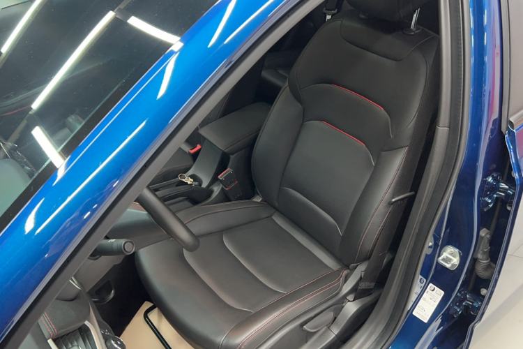 Used Chevrolet Monza 2020 Light Hybrid RS 330T Automatic Comfort Edition Left Front Seat