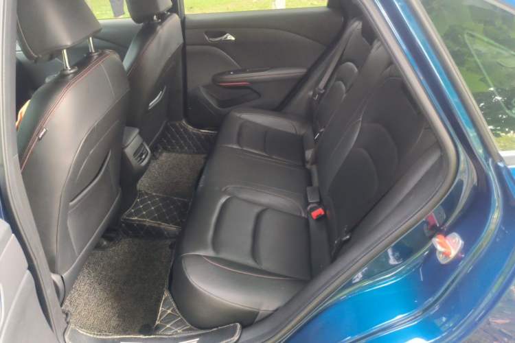 Used Chevrolet Monza 2020 Light Hybrid RS 330T Automatic Comfort Edition Left Rear Seat