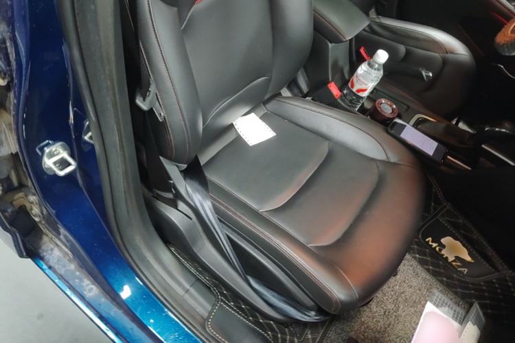 Used Chevrolet Monza 2020 Light Hybrid RS 330T Automatic Comfort Edition Right Front Seat