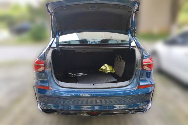 Used Chevrolet Monza 2020 Light Hybrid RS 330T Automatic Comfort Edition Trunk