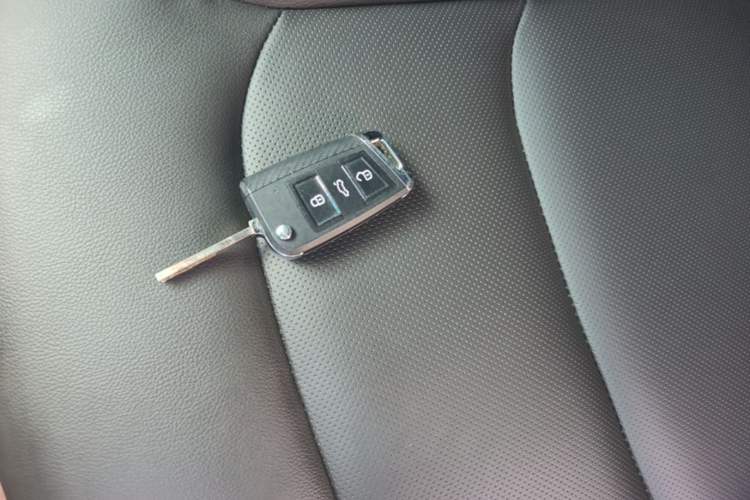 Used Chevrolet Monza 2020 Light Hybrid RS 330T Automatic Comfort Edition Vehicle Key