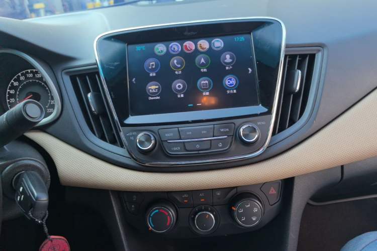 Used Chevrolet Monza 2020 320 Automatic Enjoyment Edition Audio And AC Panel