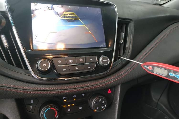 Used Chevrolet Monza 2020 Light Hybrid RS 330T Automatic Comfort Edition Audio And AC Panel