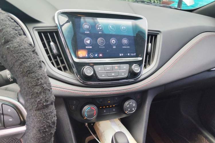Used Chevrolet Monza 2020 Light Hybrid RS 330T Automatic Comfort Edition Audio And AC Panel