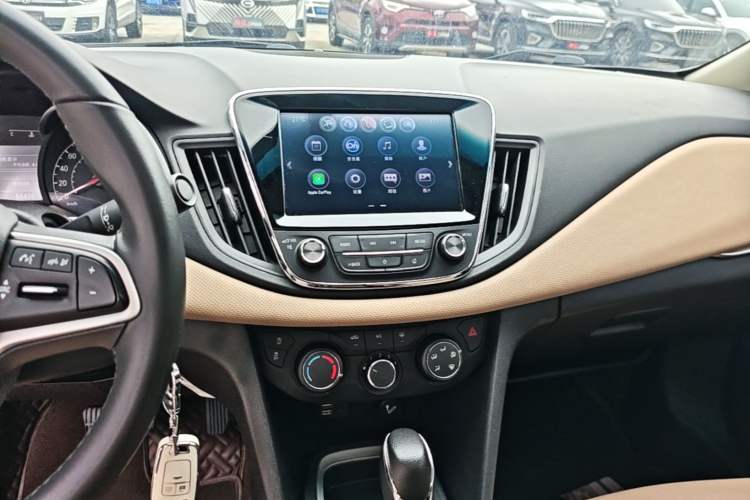 Used Chevrolet Monza 2020 320 Automatic Enjoyment Edition Audio And AC Panel