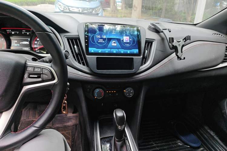 Used Chevrolet Monza 2020 Light Hybrid RS 330T Automatic Comfort Edition Audio And AC Panel